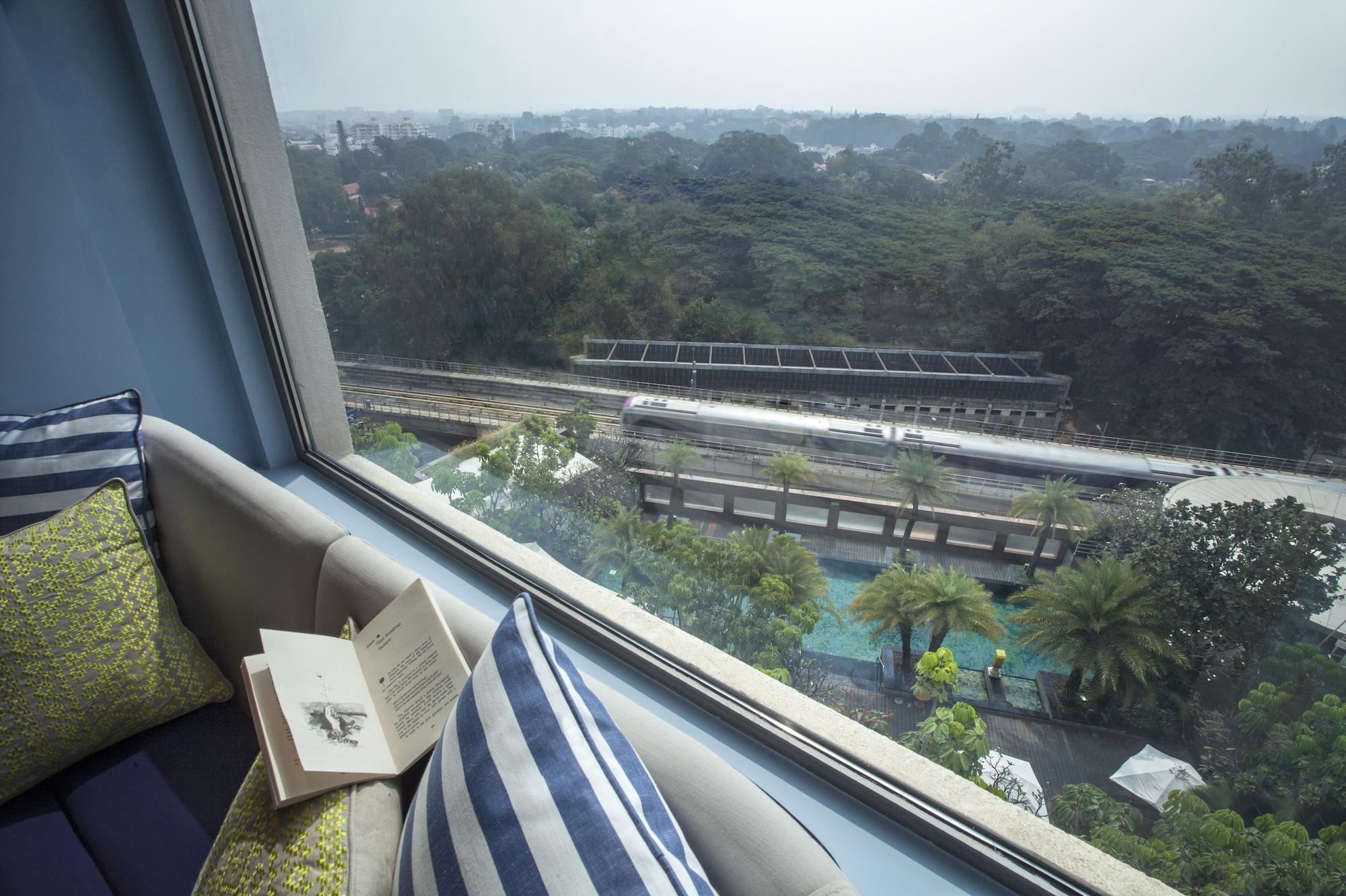 Hyatt Centric Mg Road Bangalore Exterior photo View of the train from a hotel room