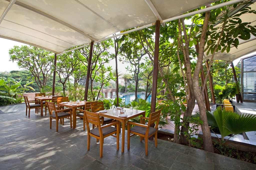 Hyatt Centric Mg Road Bangalore Exterior photo The restaurant