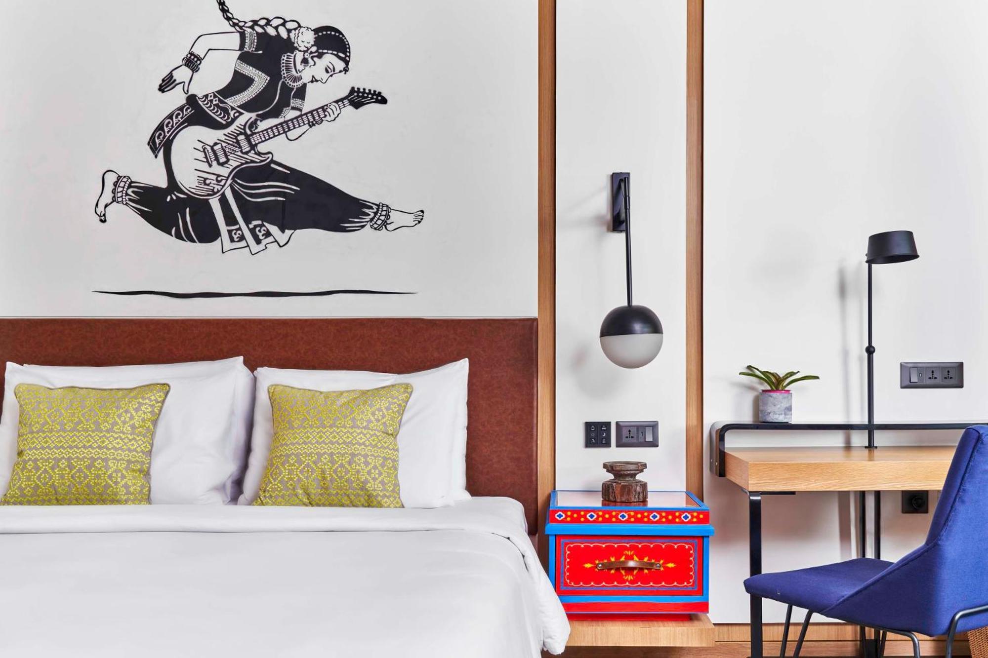 Hyatt Centric Mg Road Bangalore Exterior photo A wall decal