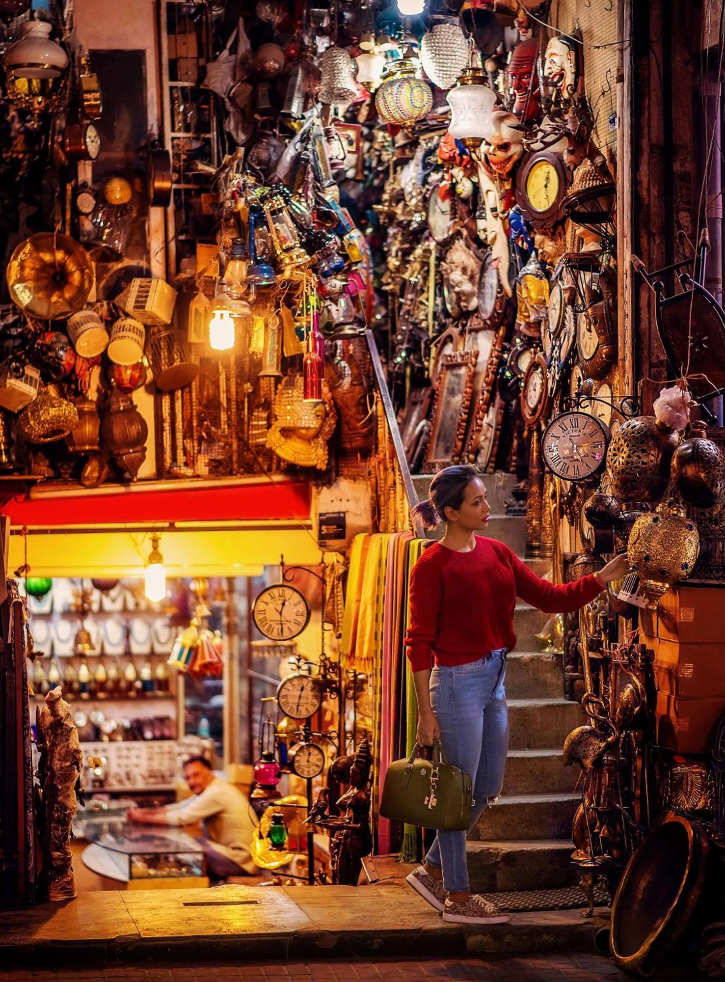 Hyatt Centric Mg Road Bangalore Exterior photo A shop in the Grand Bazaar