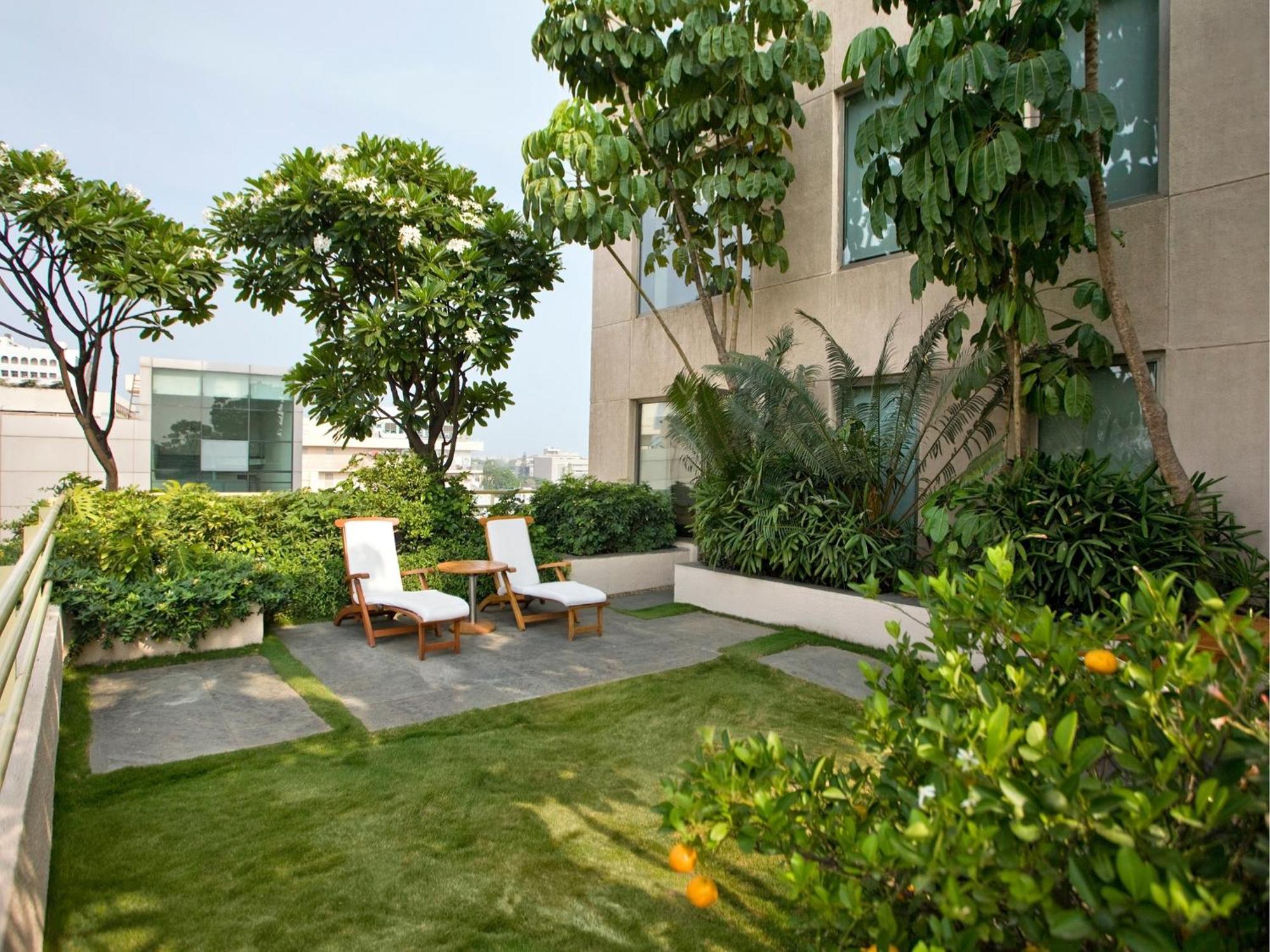 Hyatt Centric Mg Road Bangalore Exterior photo The Park, New Delhi